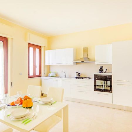 Domus Iose Seaview Apartment Syracuse Ngoại thất bức ảnh